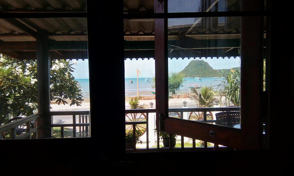 Seesea Thai Wooden House On Beachfront Prachuap Khiri Khan Esterno foto